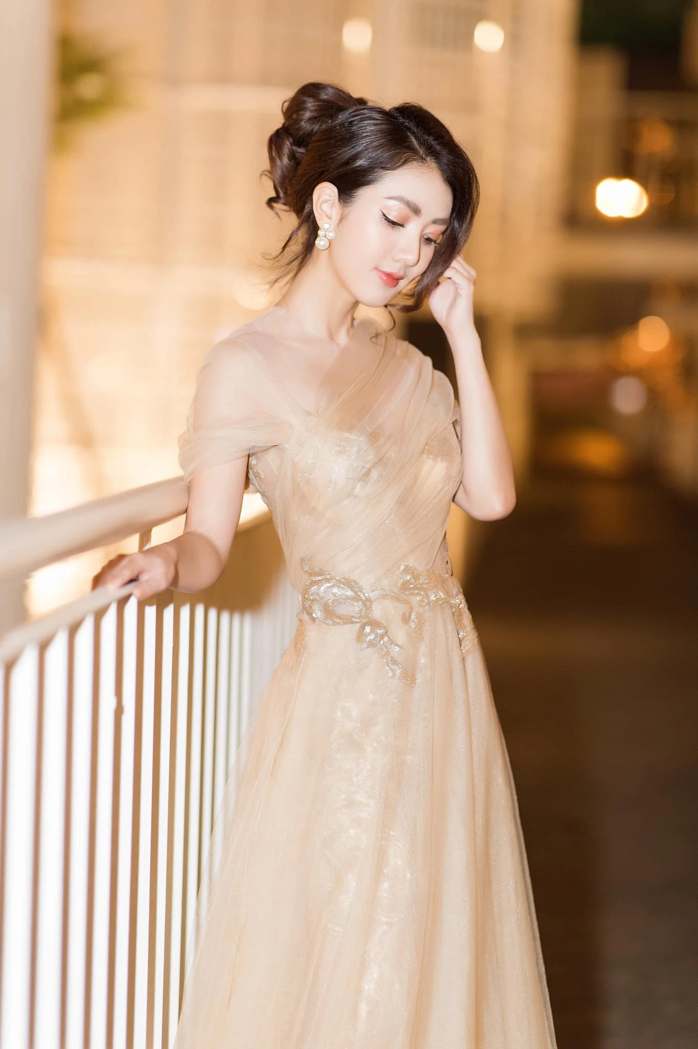 Hồ thị thùy linh 1