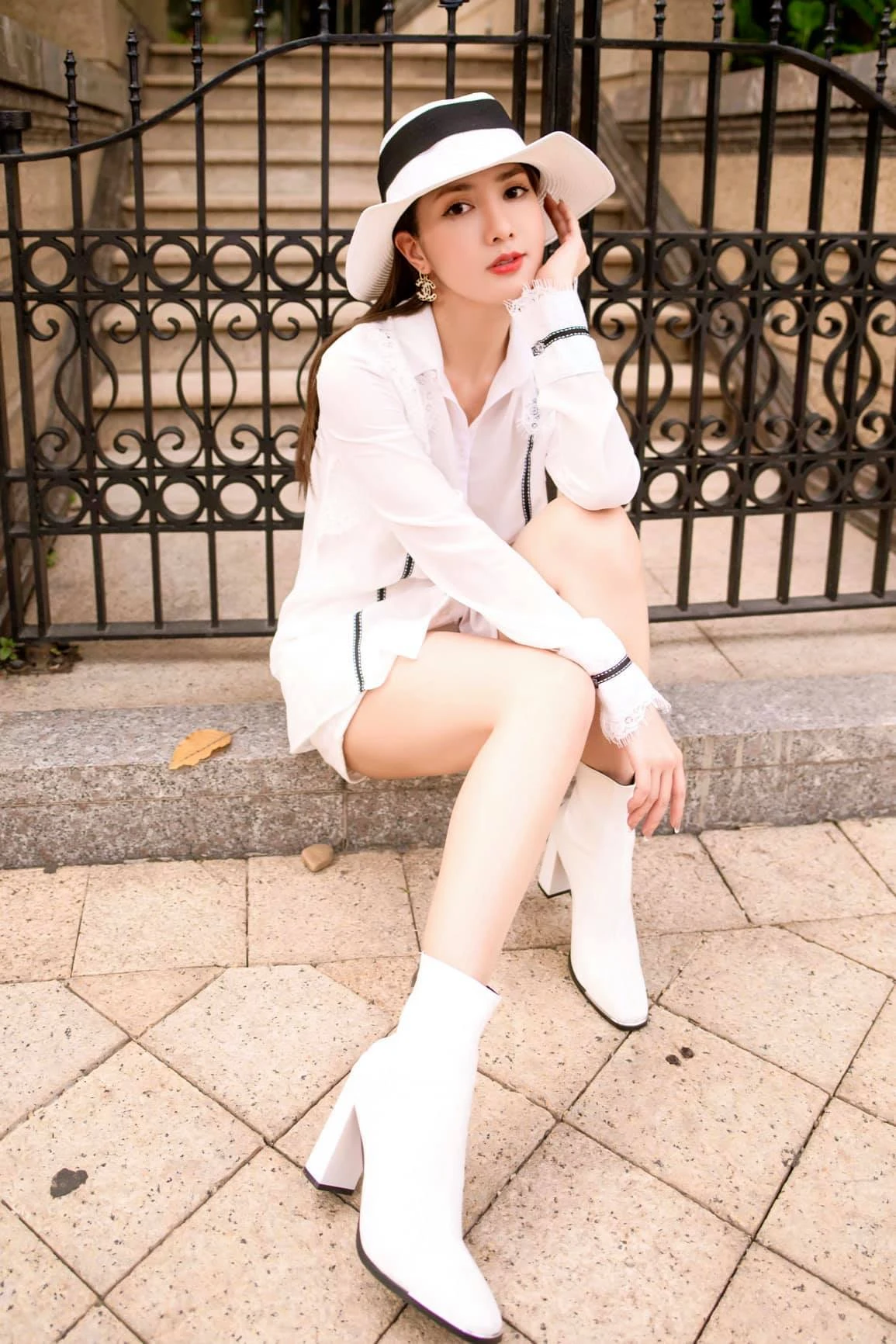 Hồ thị thùy linh 3
