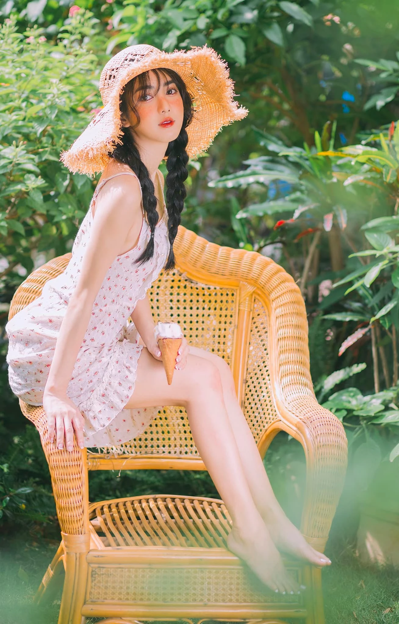 Hồ thị thùy linh 8